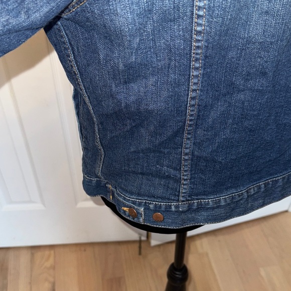 Classic Denim Jacket - Picture 9 of 16